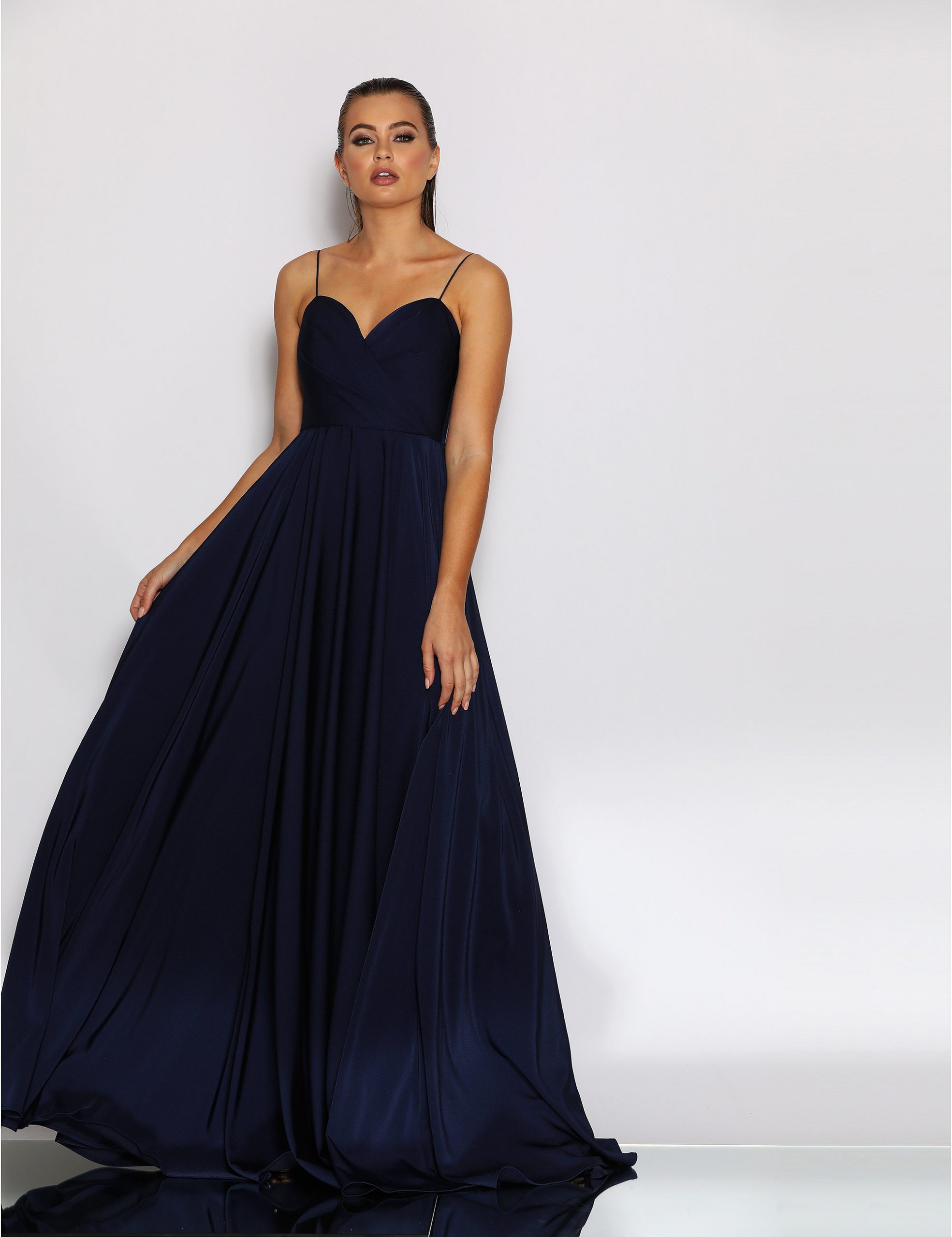 jadore jx2103, stretch fabric, circle skirt, red size 6 jadore jx2103, stretch fabric, circle skirt, red size 6